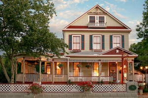 Cedar House Inn Bed and Breakfast