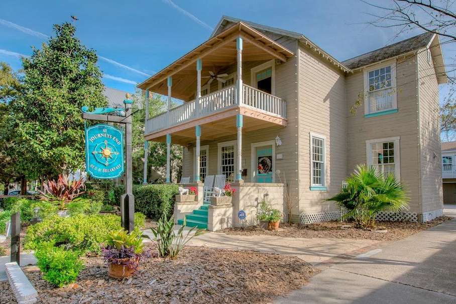 At Journey’s End Bed and Breakfast Guest Advantage